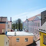 Toompea Castle 2 Bedroom Old Town Appartamento *