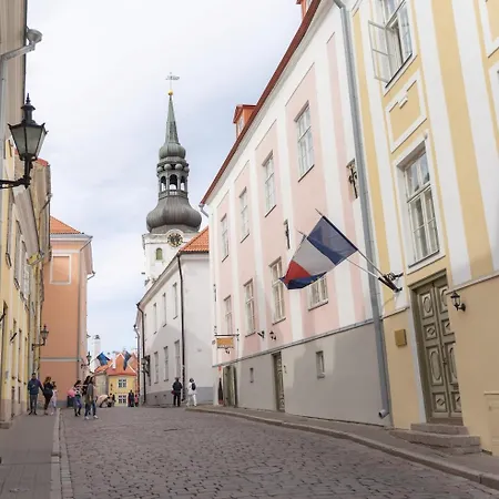 شقة Toompea Castle 2 Bedroom Old Town *