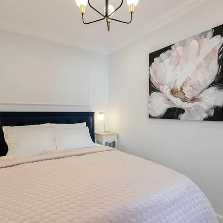 アパート Toompea Castle 2 Bedroom Old Town タリン