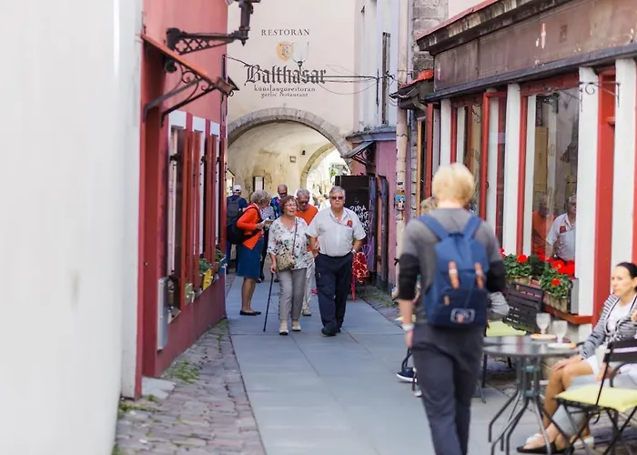 Toompea Castle 2 Bedroom Old Town تالين