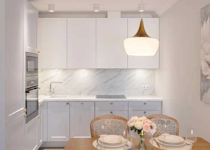 Toompea Castle 2 Bedroom Old Town شقة تالين