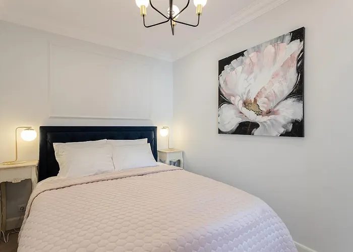 شقة Toompea Castle 2 Bedroom Old Town تالين