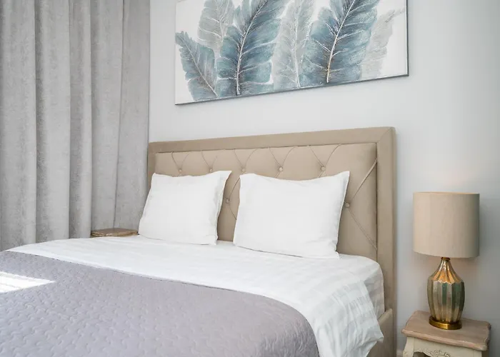 Toompea Castle 2 Bedroom Old Town شقة *