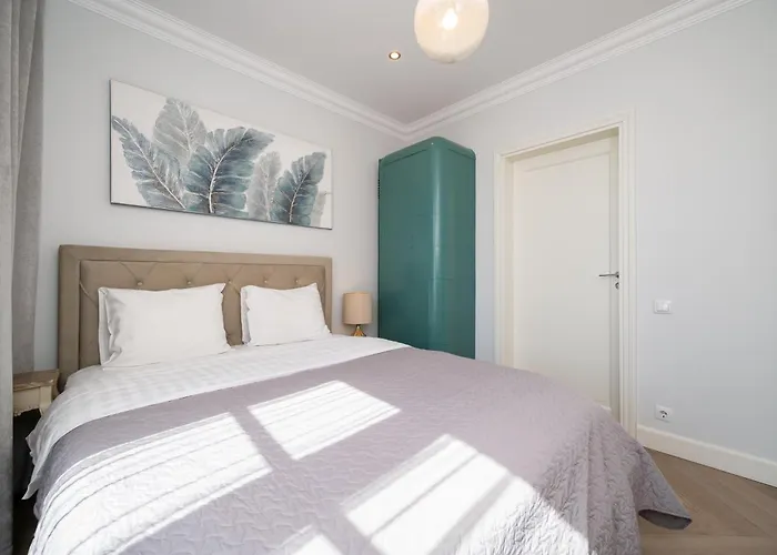 شقة Toompea Castle 2 Bedroom Old Town تالين