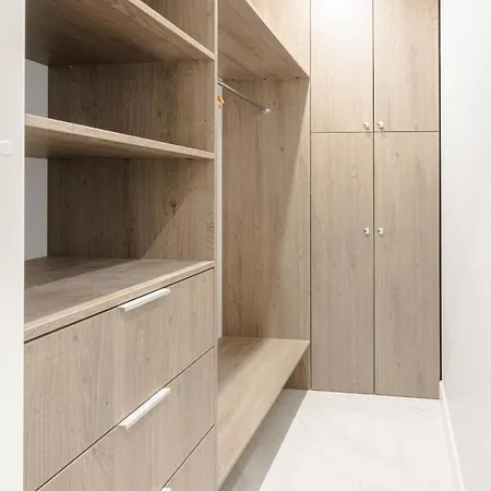 Апартаменти Toompea Castle 2 Bedroom Old Town *