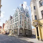 아파트 Toompea Castle 2 Bedroom Old Town