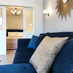 아파트 Toompea Castle 2 Bedroom Old Town 탈린