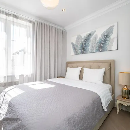 아파트 Toompea Castle 2 Bedroom Old Town *